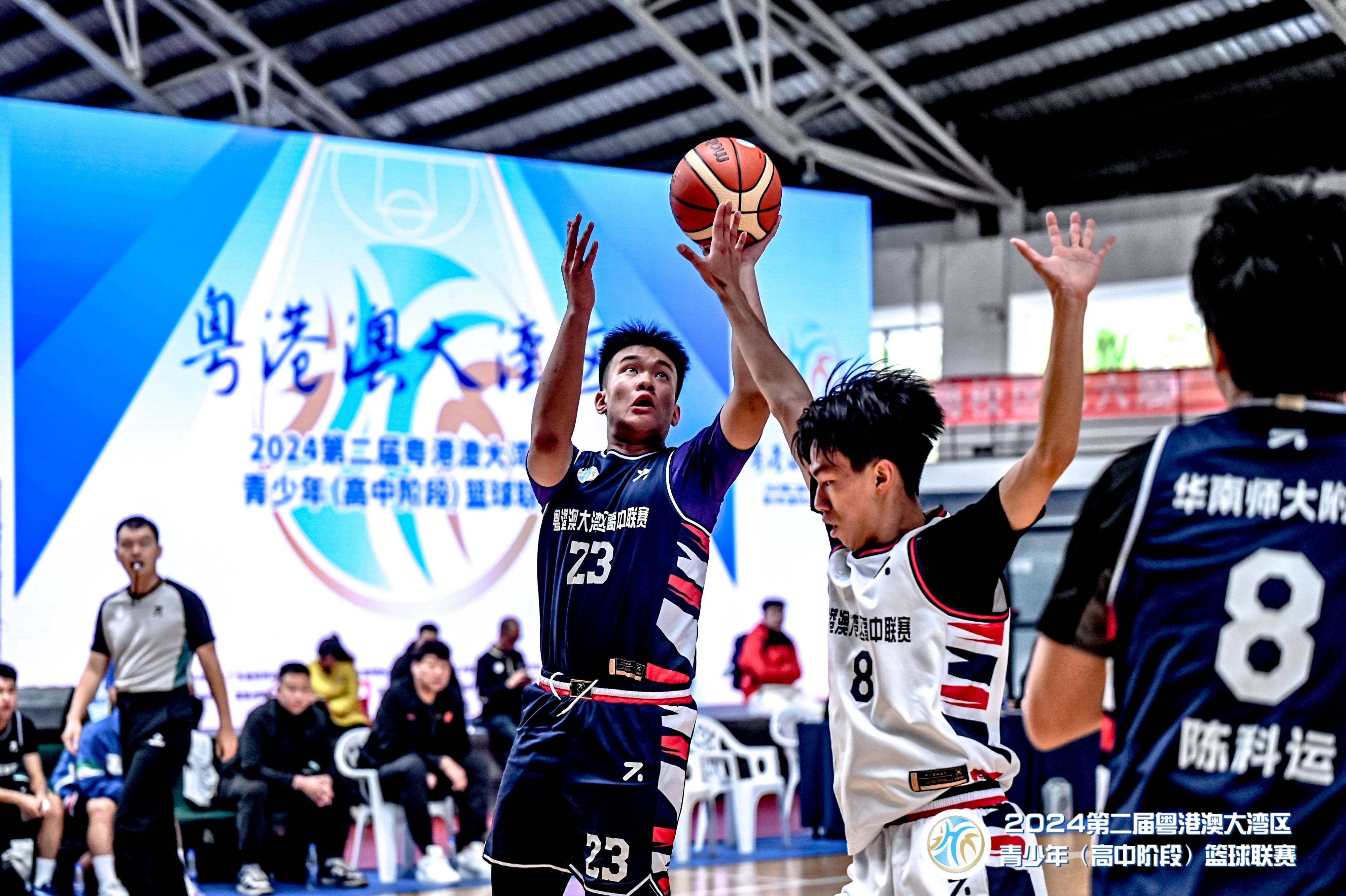 APP下载 LY Sports-包含中国篮球名将与青少年交流活动持续火热的词条