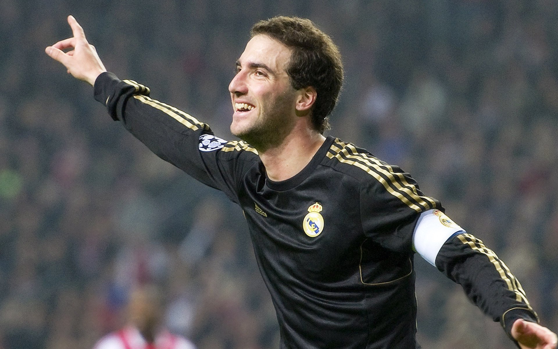 2021年总决赛：库里在第三节一人砍下21分，带领球队最关键的胜利！