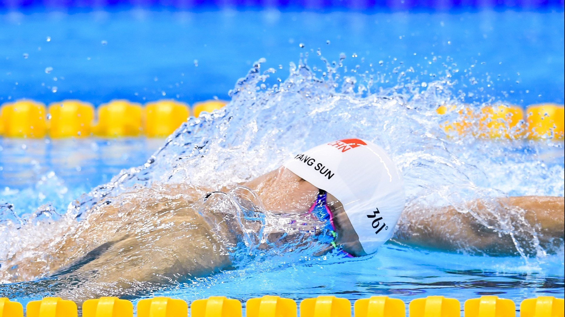 【年轻天才】新秀表现抢眼引关注，最年轻最佳新秀