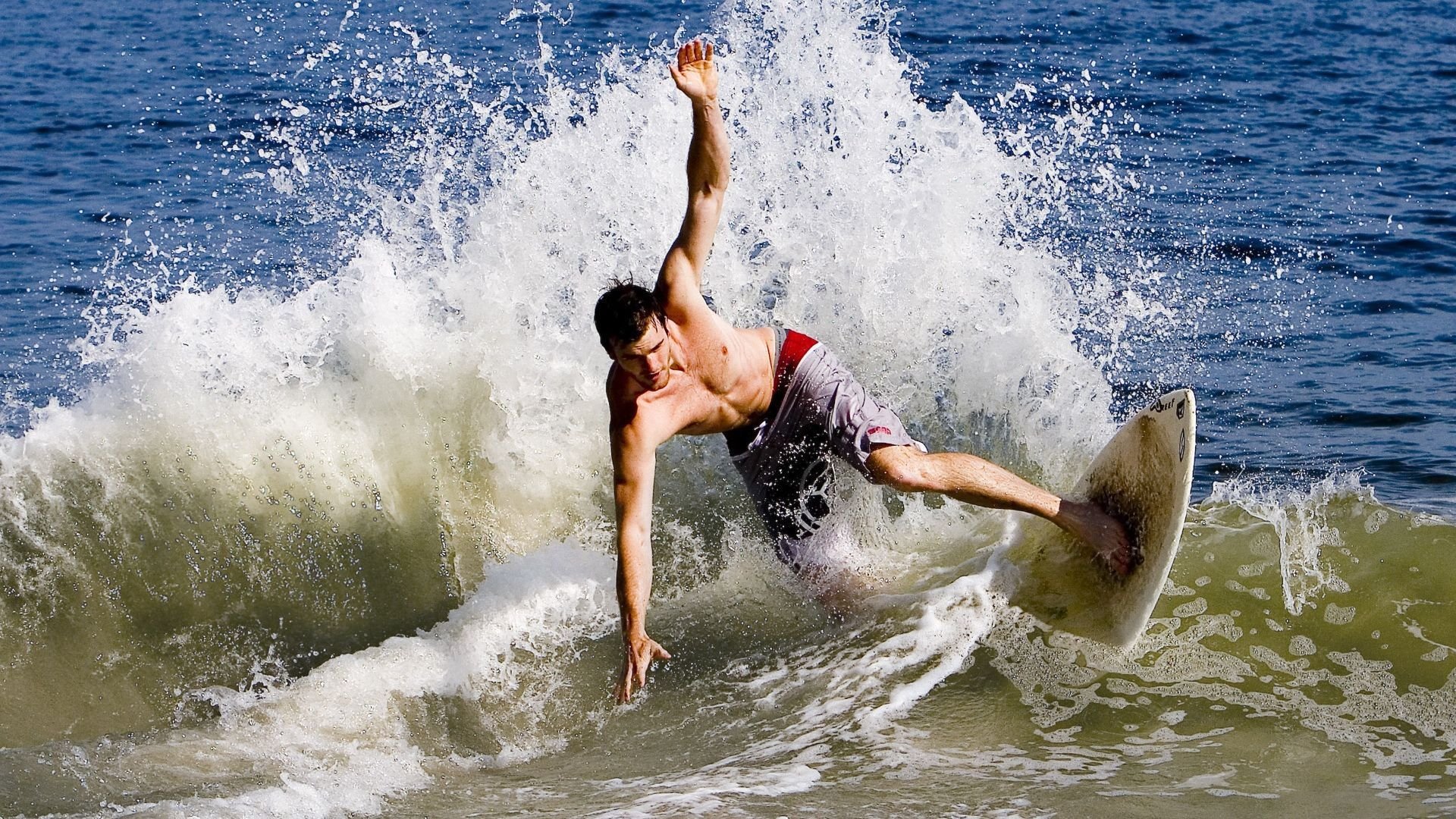 凯尔特人双探花齐砍30+，主场掀翻卫冕冠军，凯尔特人队史个人单场记录