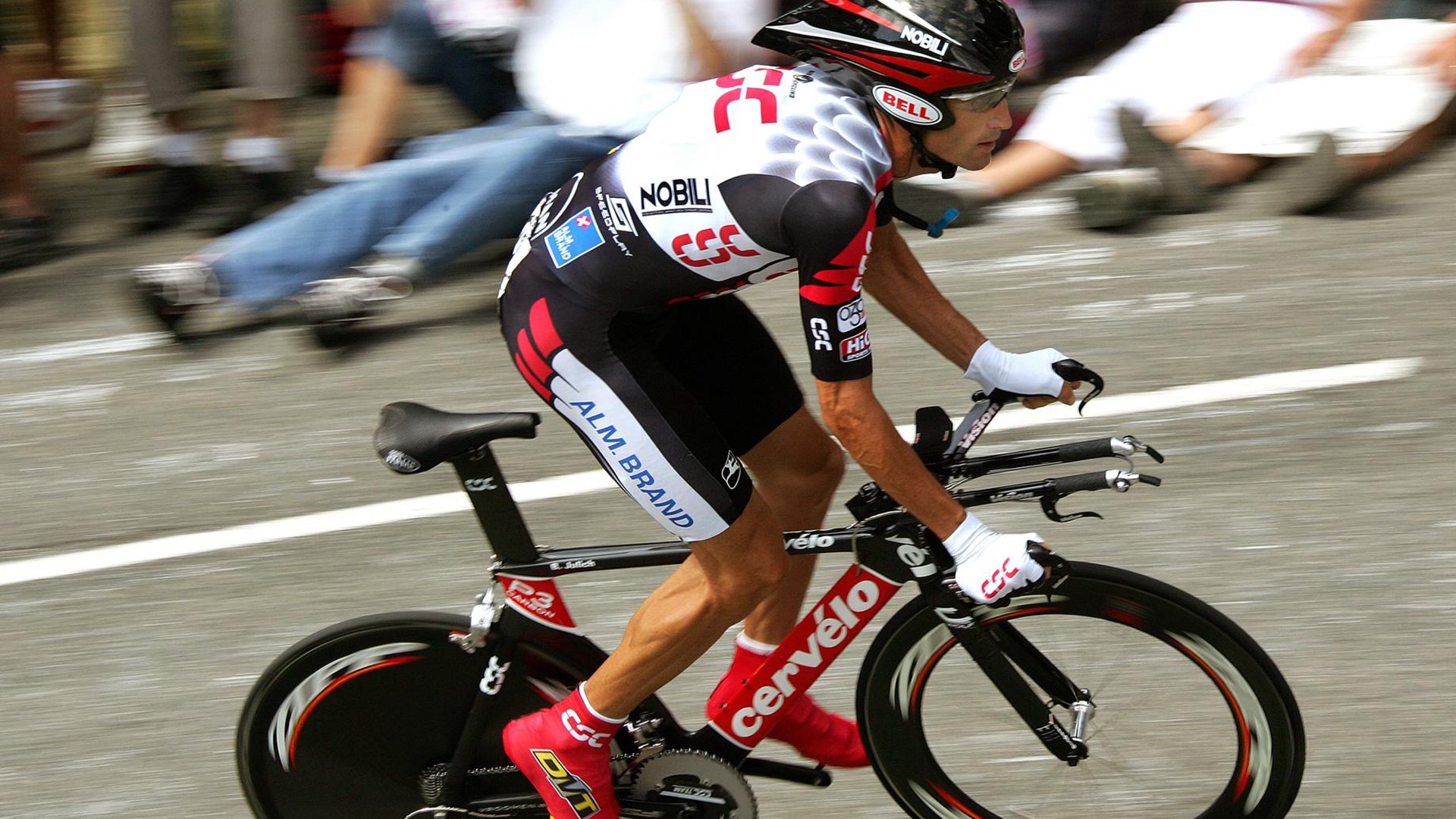 英格兰骑手詹姆斯·约翰逊在巴黎奥运会盛装舞步比赛中获得第六名,创造个人最佳成绩。