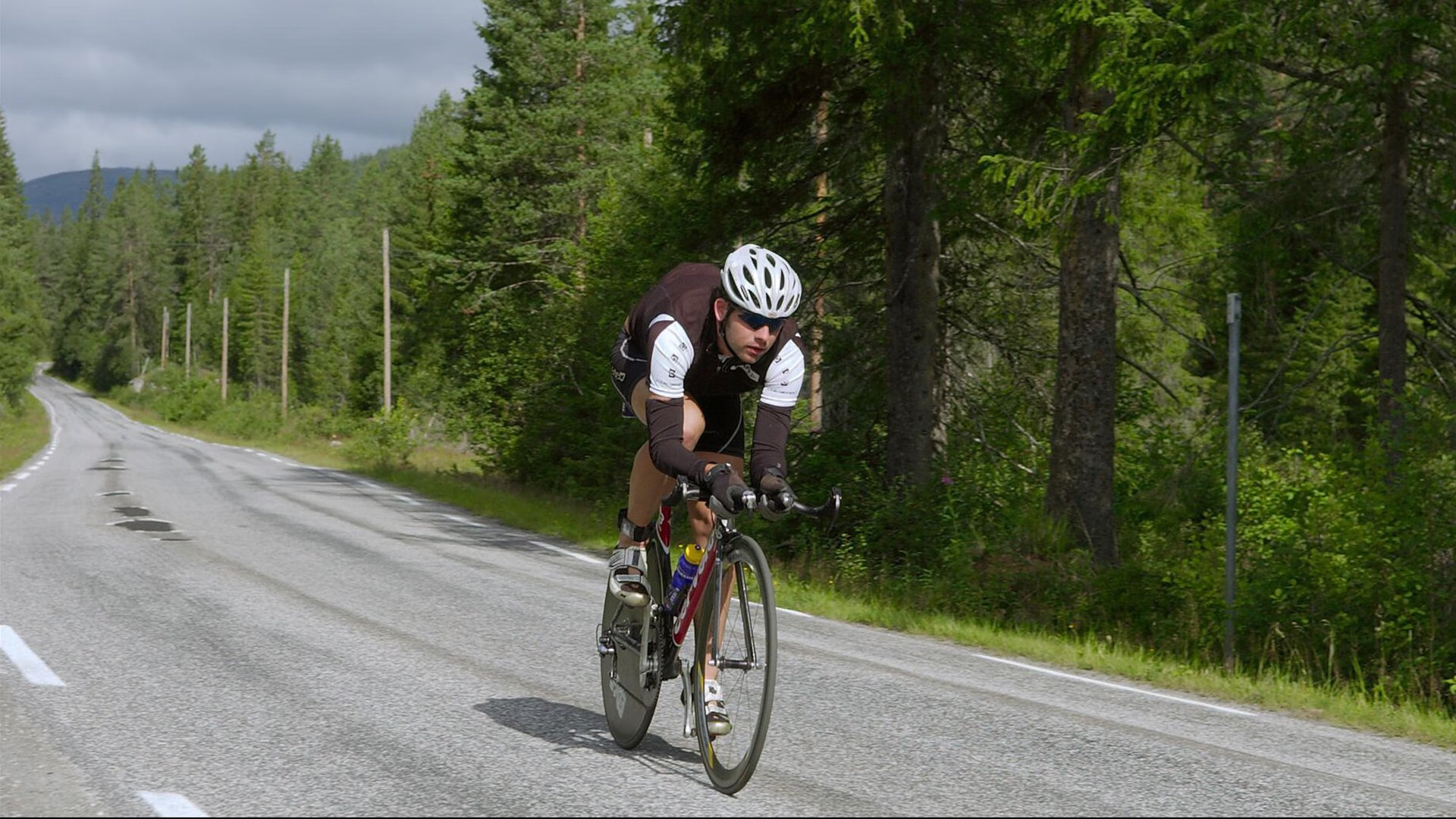 逆境之中：专项战术让车队逆转局势，逆转困境